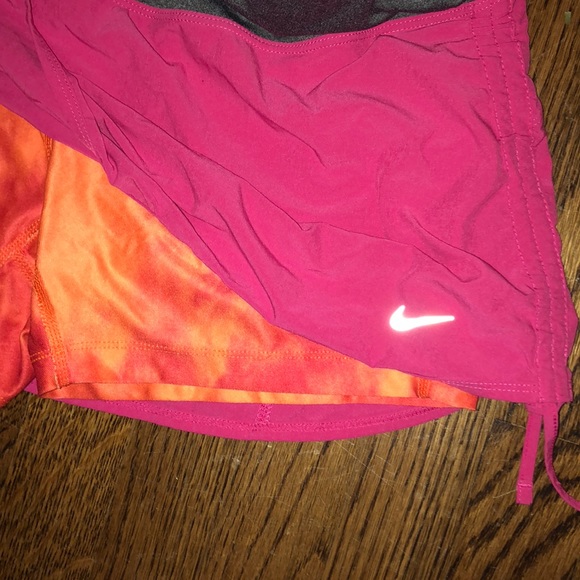 nike running skirt - Picture 3 of 3